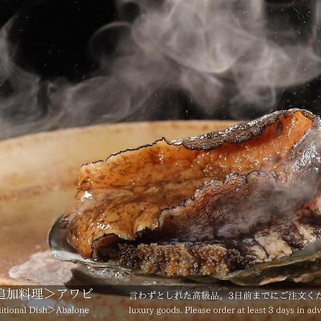 Tatsuta Ryokan Изу Екстериор снимка