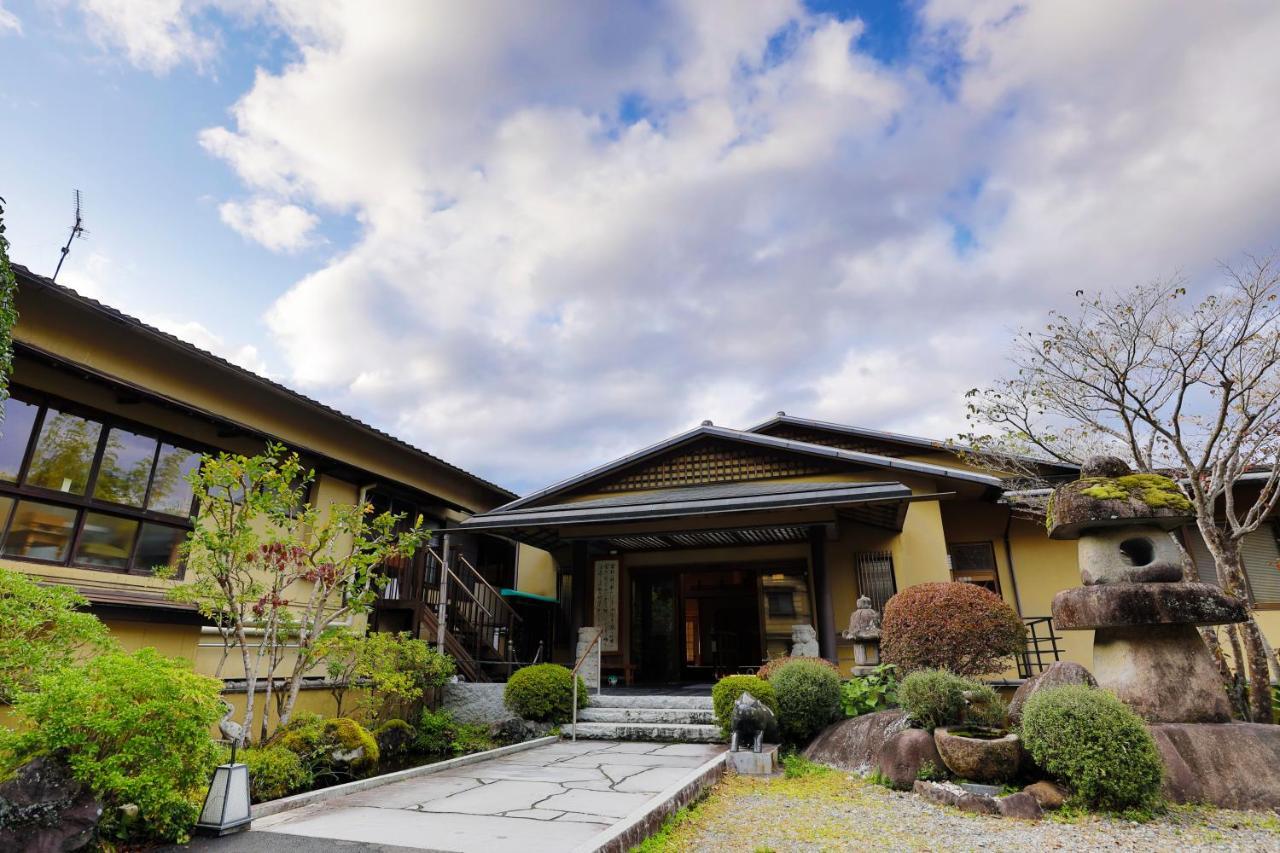 Tatsuta Ryokan Изу Екстериор снимка