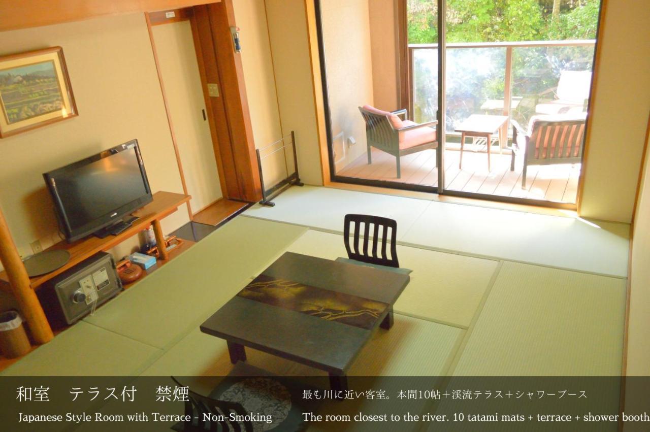 Tatsuta Ryokan Изу Екстериор снимка